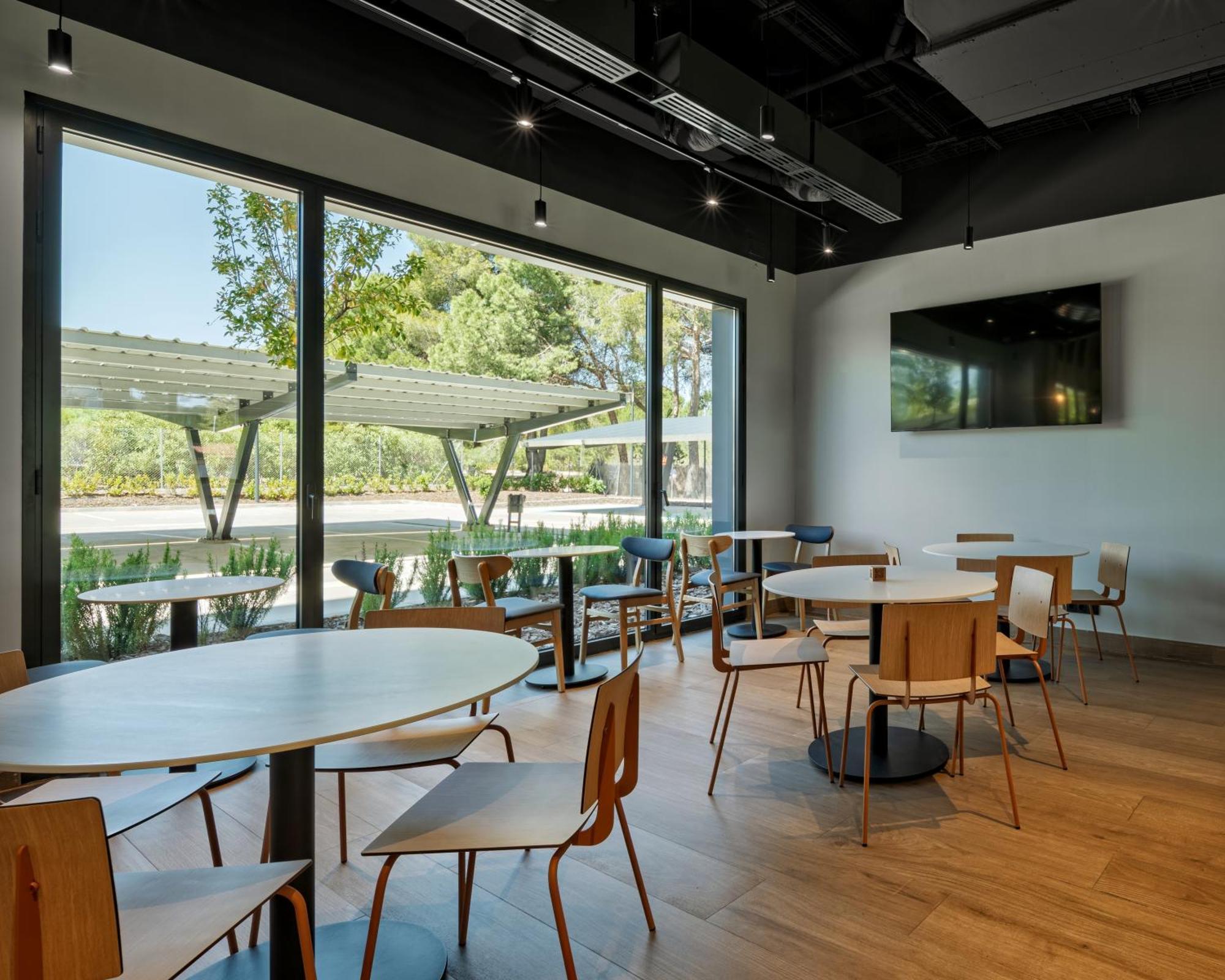 Ibis Budget Madrid Aeropuerto Eksteriør billede