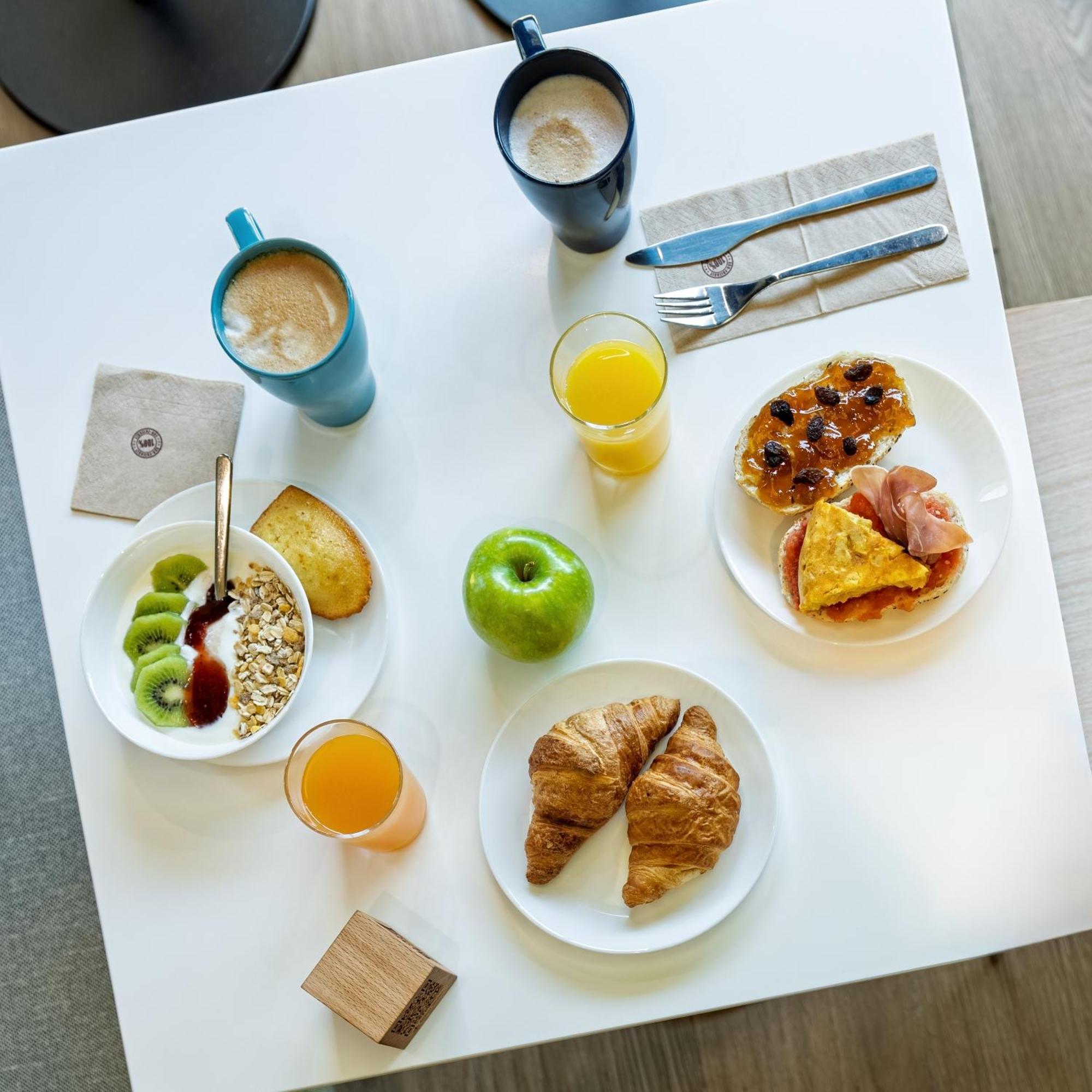Ibis Budget Madrid Aeropuerto Eksteriør billede